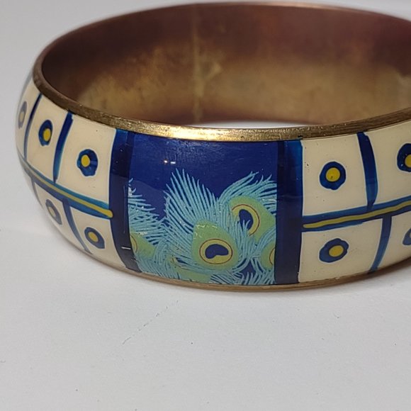 Vintage Bangle With Feathers - Picture 6 of 13
